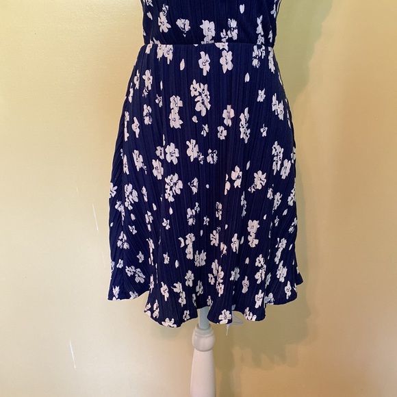 Charlotte Russe dress - Picture 3 of 15